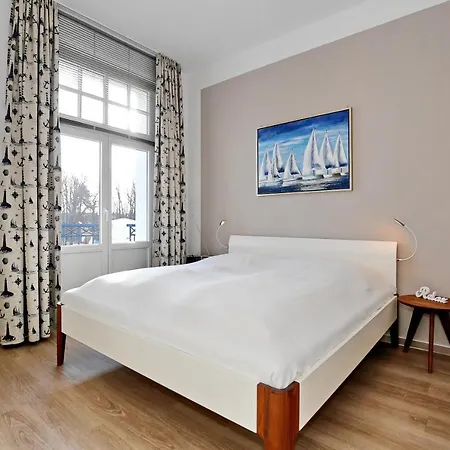 Haus Am Park 36 شقة *