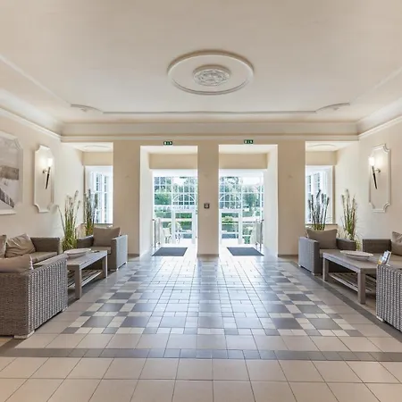 Haus Am Park 36 شقة *